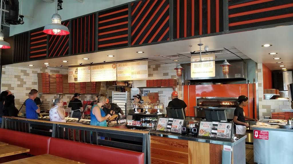 Blaze Pizza | meal takeaway | 840 Nautica Dr, Jacksonville, FL 32218, USA | 9043101765 OR +1 904-310-1765