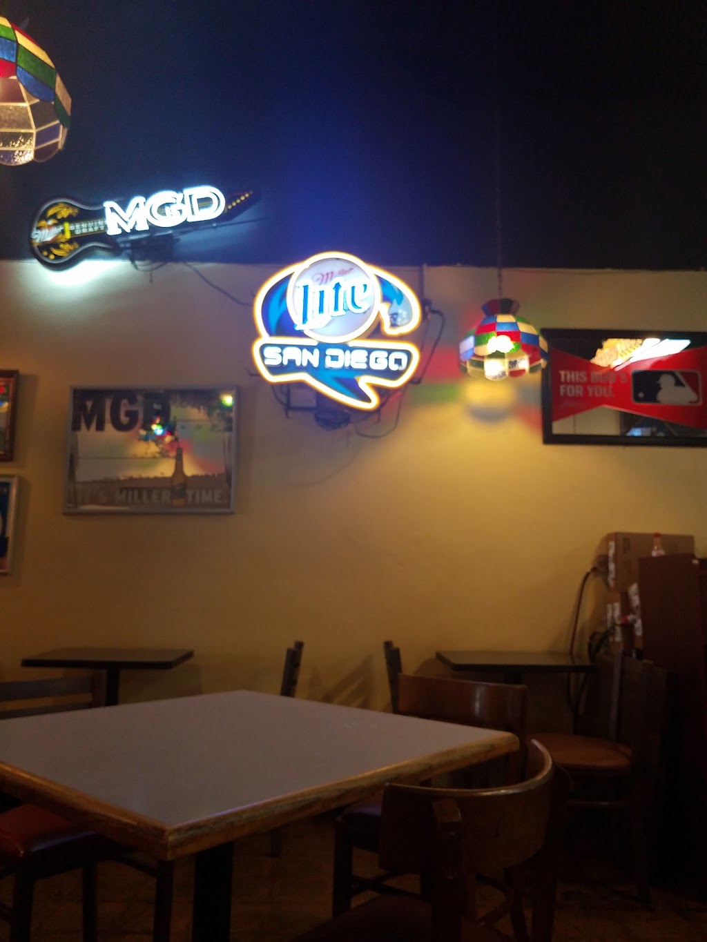 Mixon Liquor & Deli website: mixonliquordeli.com | restaurant | 1427 1st Ave, San Diego, CA 92101, USA | 6192328665 OR +1 619-232-8665