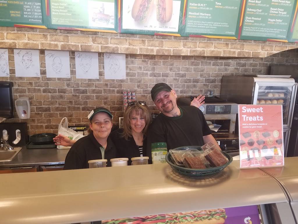 Subway | meal takeaway | 7863 W Jewell Ave, Lakewood, CO 80232, USA | 3039844452 OR +1 303-984-4452