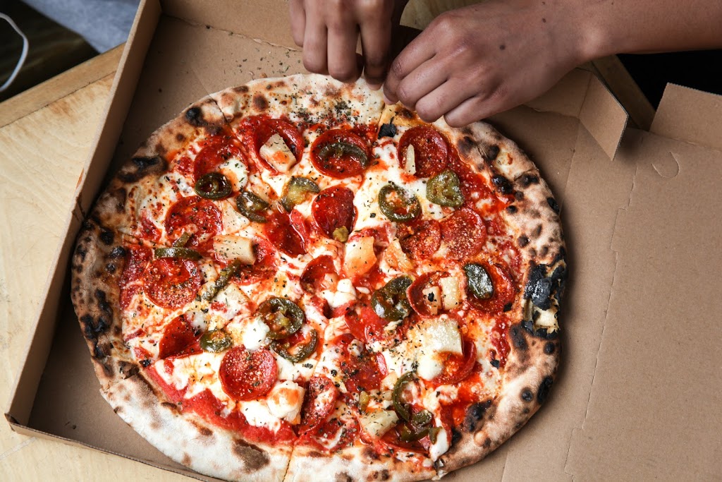 Phews Pies | restaurant | 873 Victoria Pl SW, Atlanta, GA 30310, USA | 4043332101 OR +1 404-333-2101