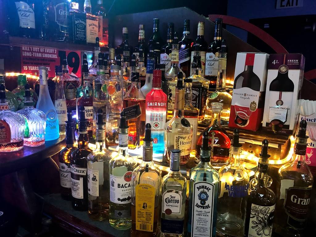 Celebrity Billiards & Sports Bar | restaurant | 1059 Upper James St, Hamilton, ON L9C 3A6, Canada | 9055747200 OR +1 905-574-7200