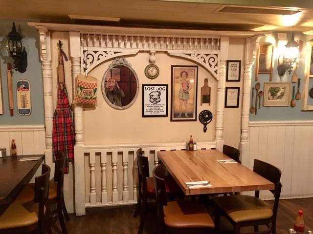 Dixie Kitchen & Bait Shop | restaurant | 17940 Torrence Ave, Lansing, IL 60438, USA | 7084741378 OR +1 708-474-1378