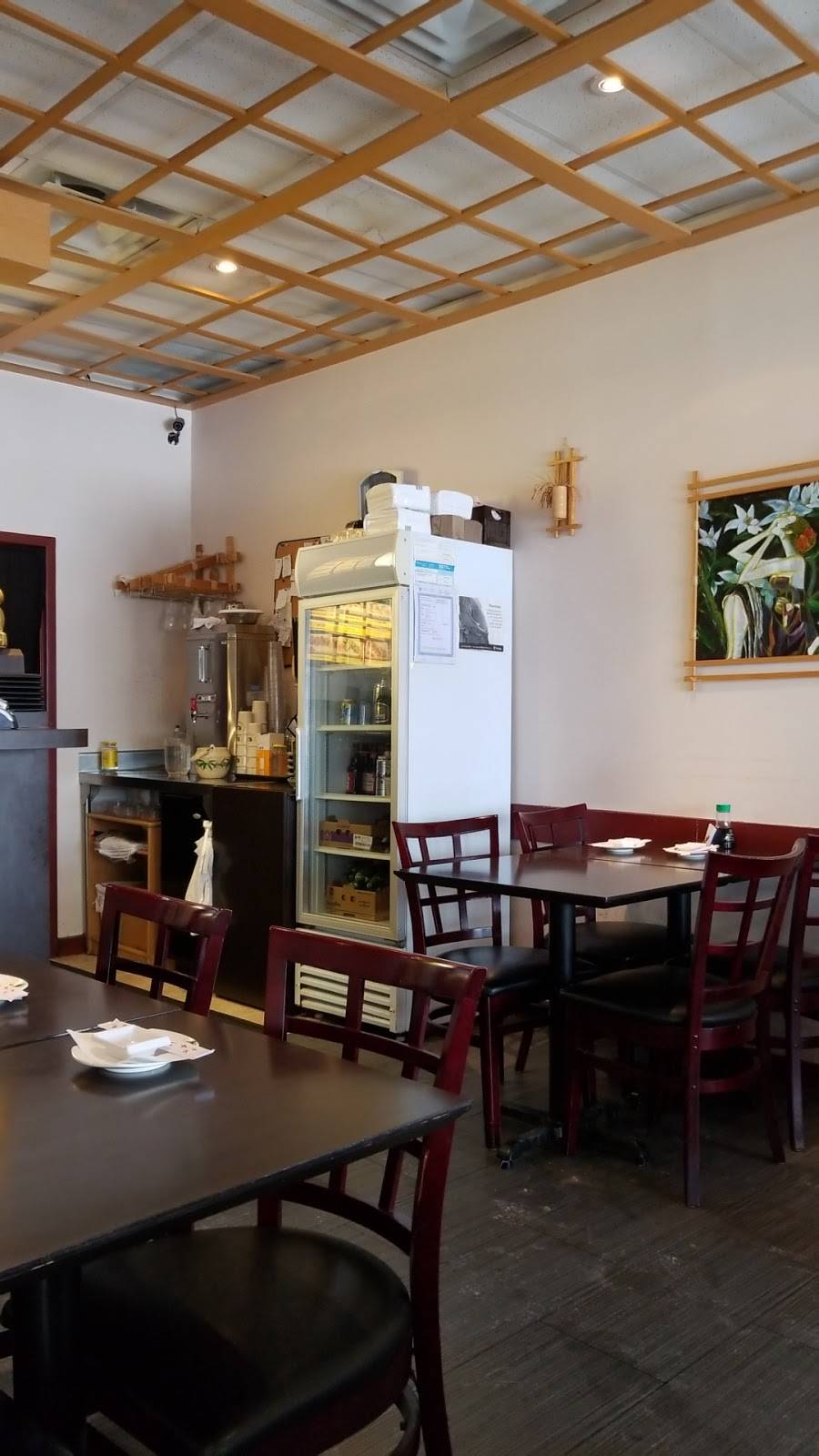 Sushi Huang Japanese Cuisine | restaurant | 265 Edward St, Aurora, ON L4G 3M7, Canada | 9057271133 OR +1 905-727-1133