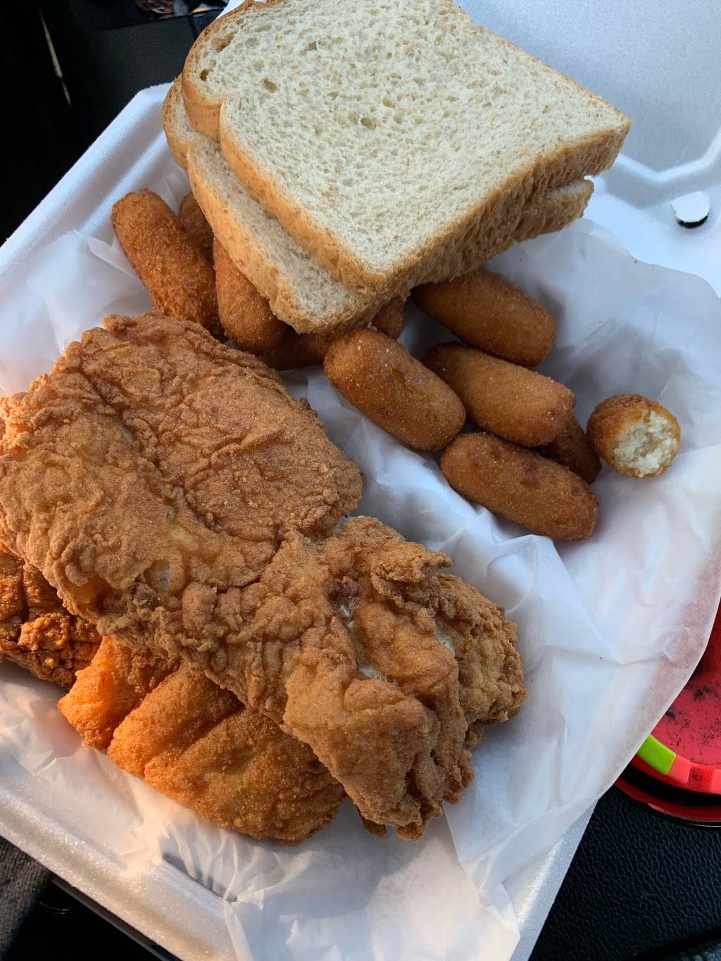 Louisiana Lucky Phat Seafood | restaurant | 2519 The Plaza, Charlotte, NC 28205, USA | 7043322766 OR +1 704-332-2766