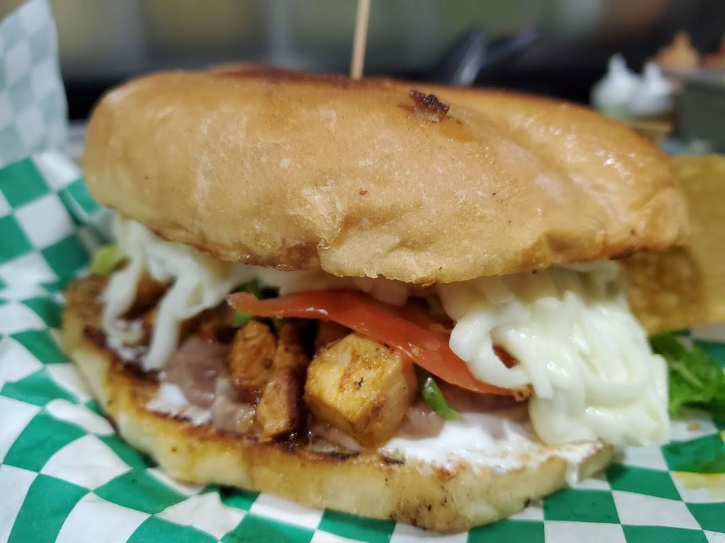 Taco chundito food truck | restaurant | Hialeah, FL 33016, USA | 7869084464 OR +1 786-908-4464