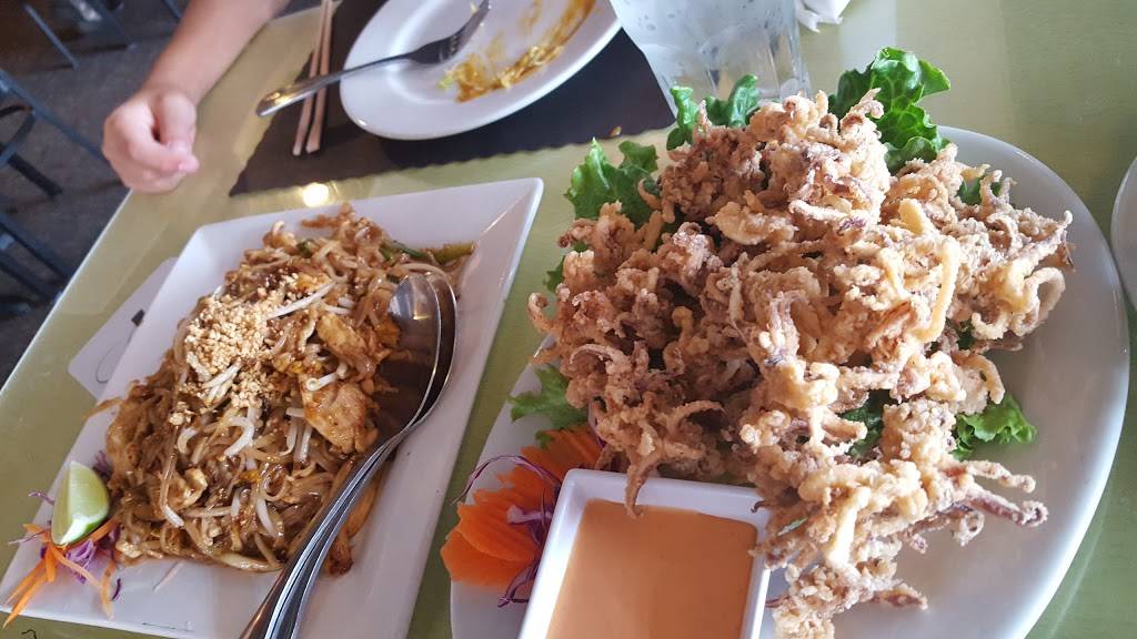 Pad Thai Restaurant | restaurant | 198 Shaw Ave, Clovis, CA 93612, USA | 5593241235 OR +1 559-324-1235