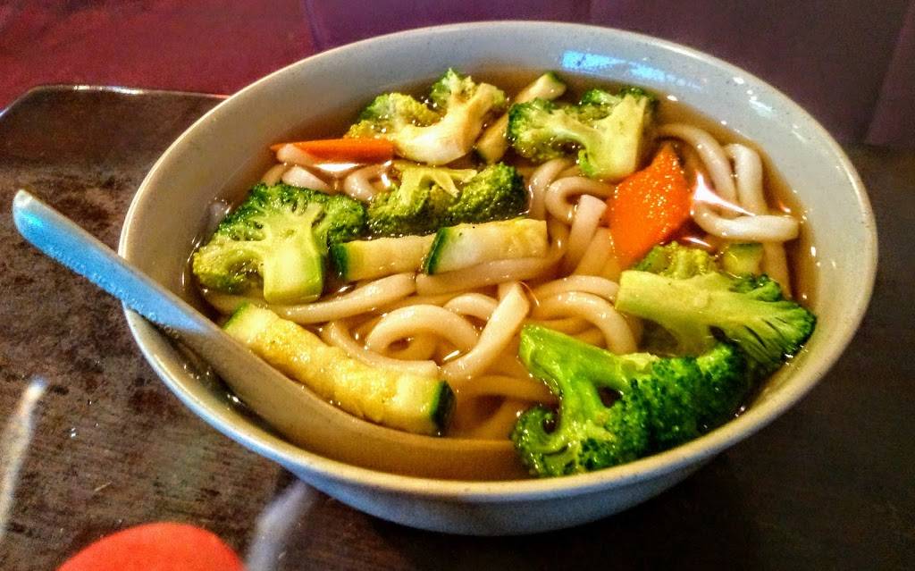 Sakura Japanese Restaurant | restaurant | 8465 Waters Ave, Savannah, GA 31406, USA | 9123519300 OR +1 912-351-9300