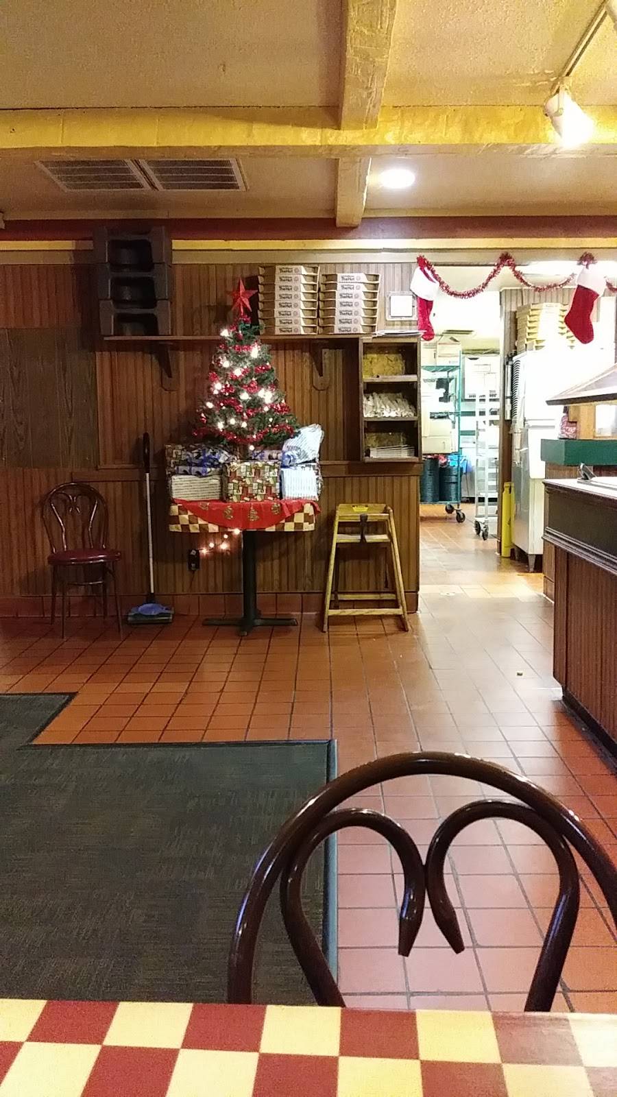 Pizza Hut | meal takeaway | 1151 Broadway St, Elmira, NY 14904, USA | 6077349490 OR +1 607-734-9490