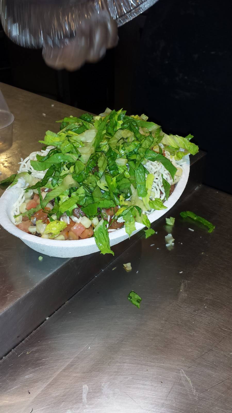 Chipotle Mexican Grill | restaurant | 11452 Euclid Ave, Cleveland, OH 44106, USA | 2164722297 OR +1 216-472-2297