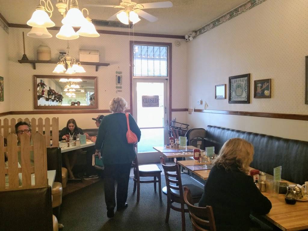 Allisons Country Cafe | restaurant | 3429 Telegraph Rd, Ventura, CA 93003, USA | 8056501766 OR +1 805-650-1766