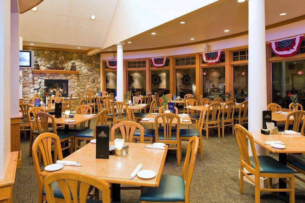 Al & Almas Supper Club and Charter Cruises | restaurant | 5201 Piper Rd, Mound, MN 55364, USA | 9524723098 OR +1 952-472-3098