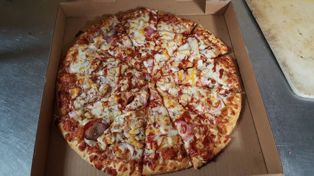 Straw Hat Pizza | meal delivery | 3228 N Tracy Blvd, Tracy, CA 95376, USA | 2098307777 OR +1 209-830-7777