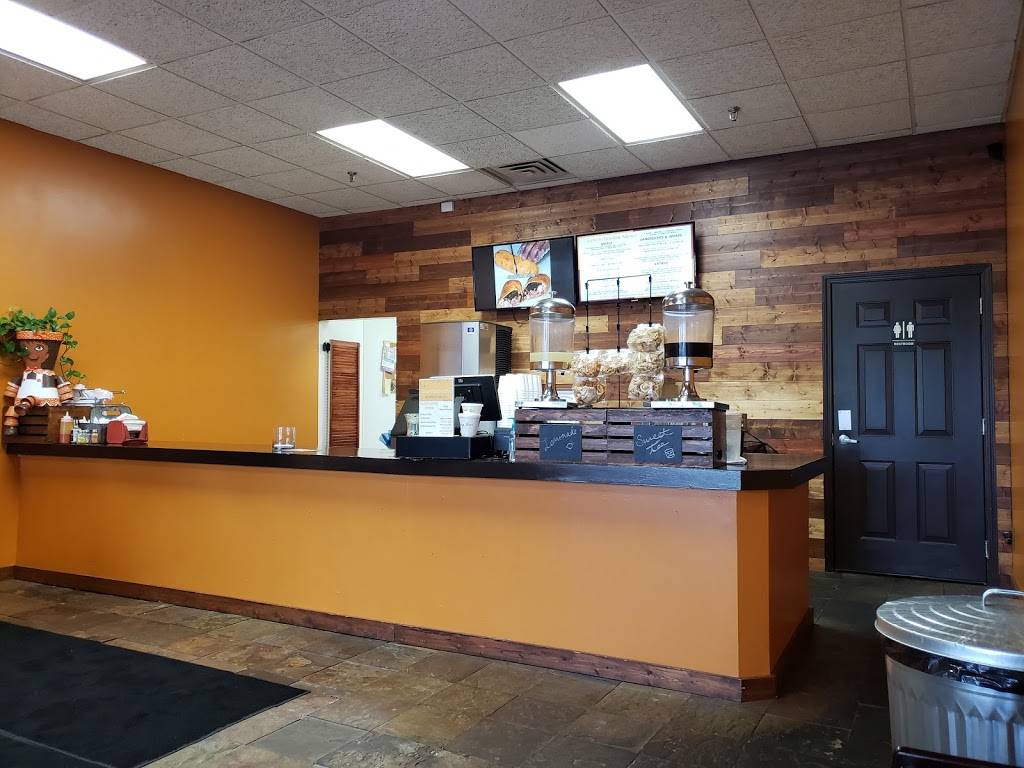 The Candied Yam | restaurant | 2305 44th St SE, Grand Rapids, MI 49508, USA | 6165513509 OR +1 616-551-3509