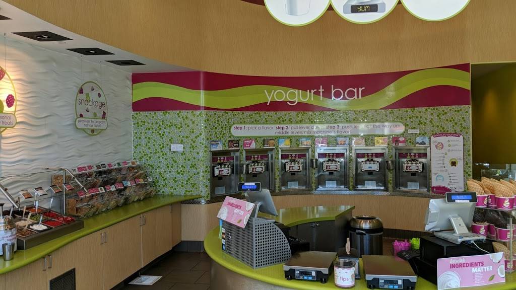 Menchies Frozen Yogurt | bakery | 4776 Commons Way Ste D, Calabasas, CA 91302, USA | 8182221158 OR +1 818-222-1158