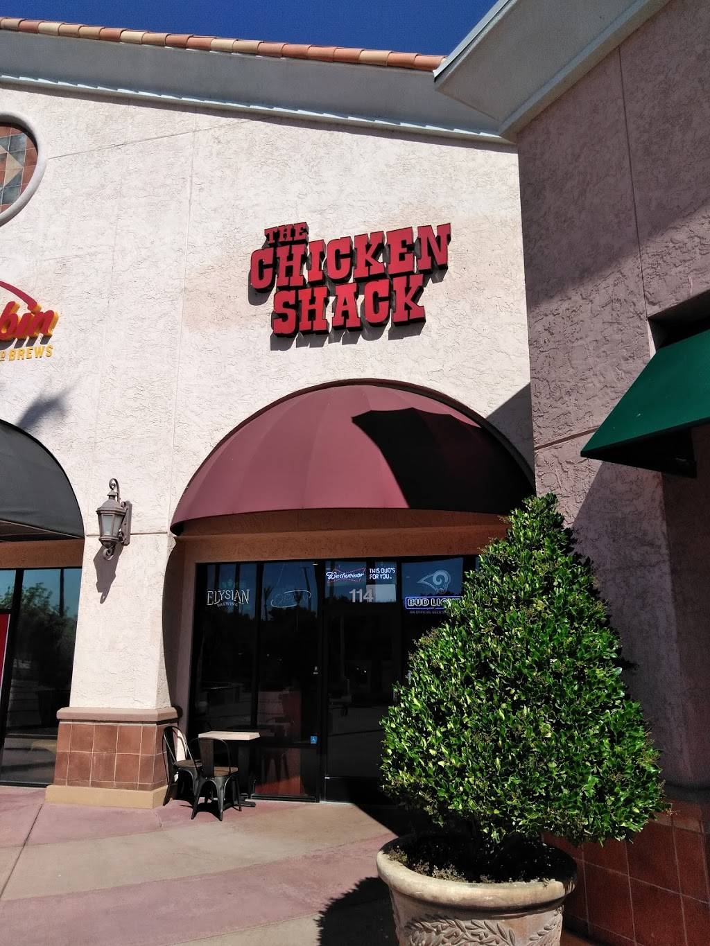 The Chicken Shack | restaurant | 7675 N Blackstone Ave #114, Fresno, CA 93720, USA | 5598783134 OR +1 559-878-3134