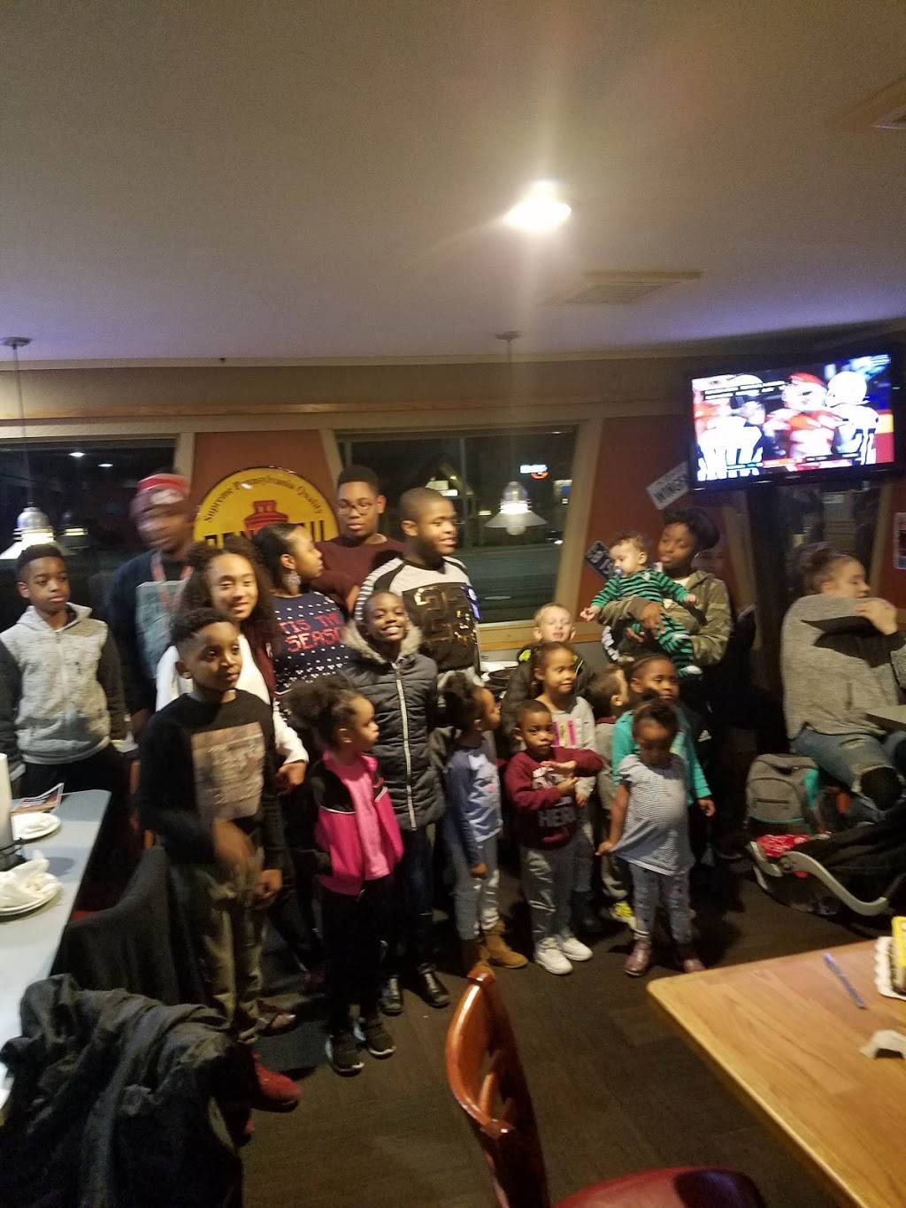 Pizza Hut | meal delivery | 407 N Main St, Lansing, KS 66043, USA | 9137273232 OR +1 913-727-3232