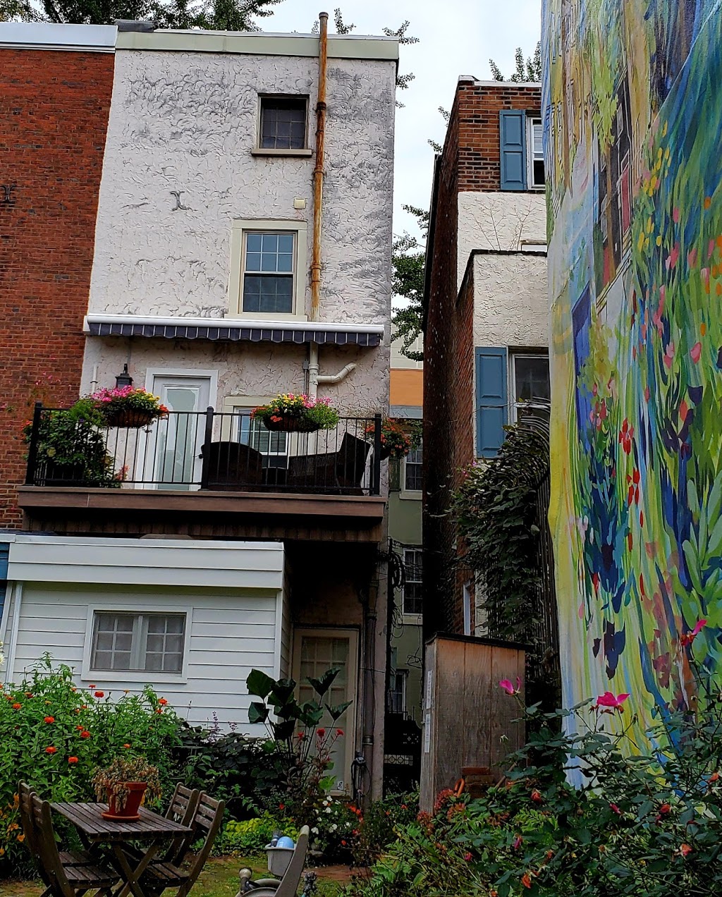 Knock Restaurant and Bar | restaurant | 225 S 12th St, Philadelphia, PA 19107, USA | 2159251166 OR +1 215-925-1166