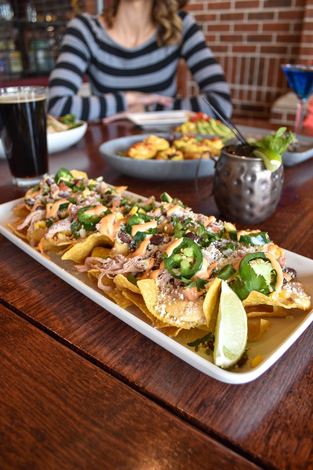 Lake City Social | restaurant | 644 Wisconsin Dells Pkwy, Wisconsin Dells, WI 53965, USA | 6082539109 OR +1 608-253-9109