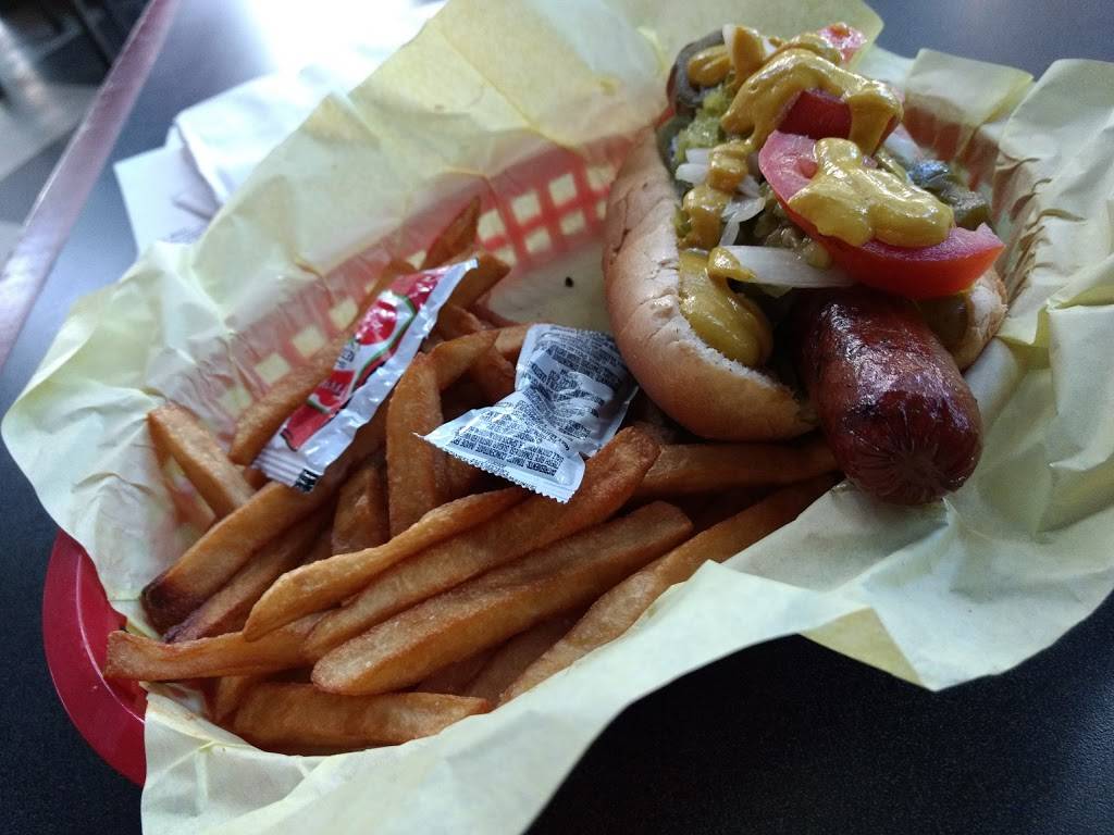 Home Plate Bar & Grill | restaurant | 1800 Texas Ave, Houston, TX 77003, USA | 7132221993 OR +1 713-222-1993