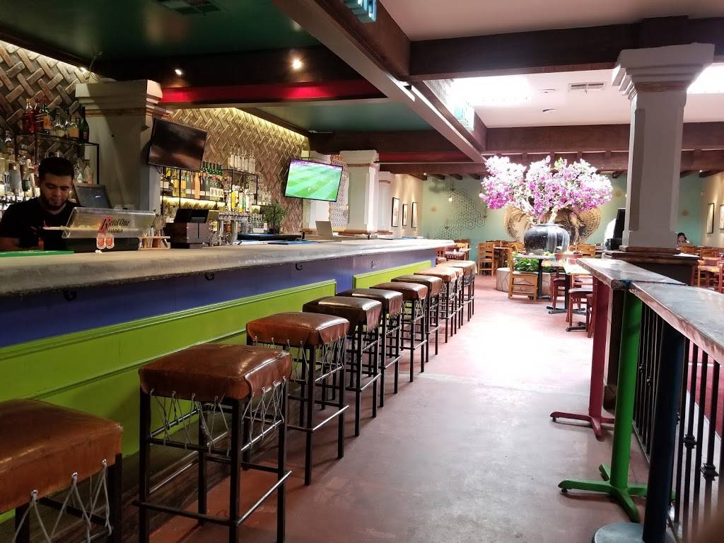 Guelaguetza Restaurante | restaurant | 3014 W Olympic Blvd, Los Angeles, CA 90006, USA | 2134270608 OR +1 213-427-0608