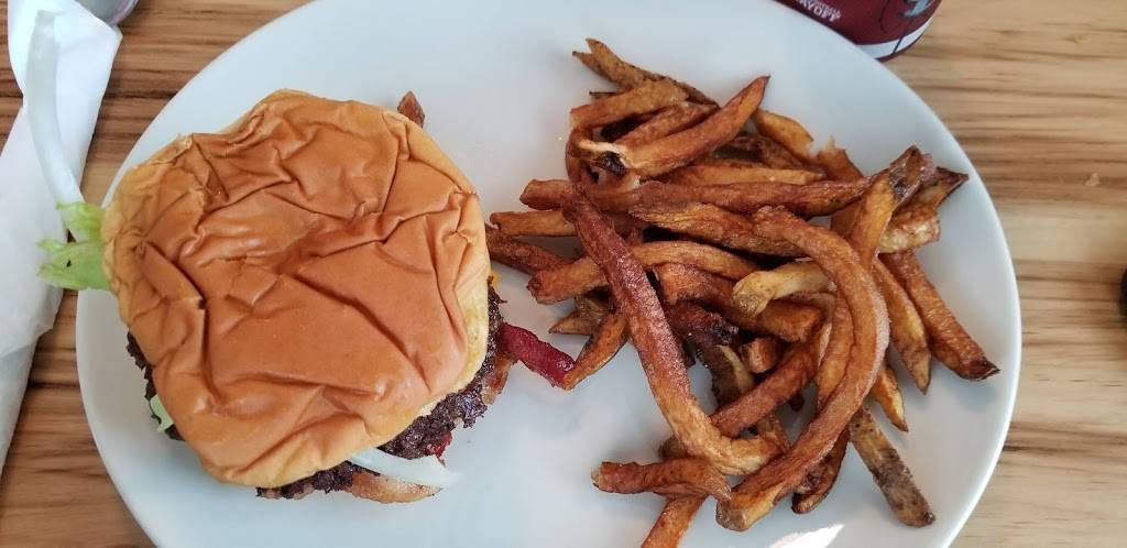 The Corner Table | restaurant | 4493 Main St, Clay City, KY 40312, USA | 6064819210 OR +1 606-481-9210