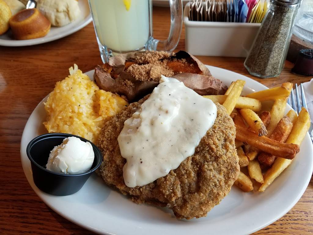 Cracker Barrel Old Country Store | restaurant | 3845 Tollgate Blvd, Naples, FL 34114, USA | 2394556588 OR +1 239-455-6588