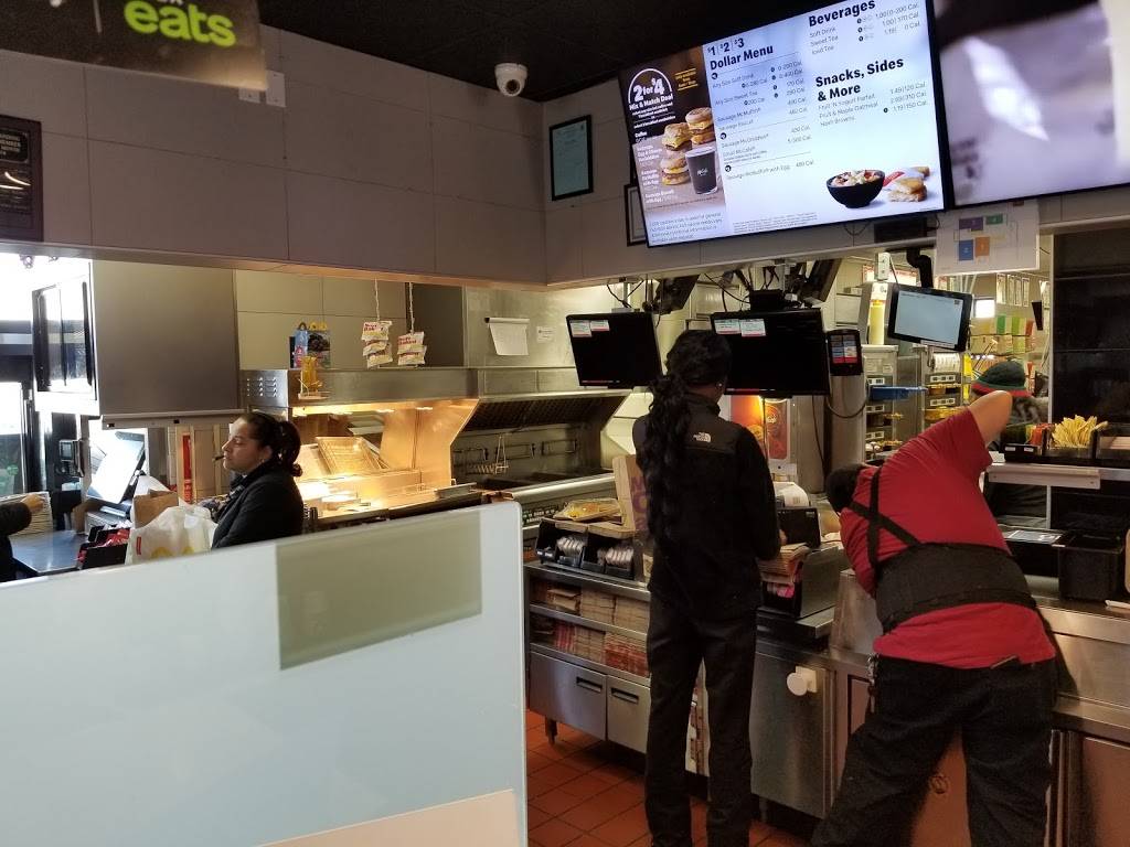 McDonalds | cafe | 621 Broadway #635, Newark, NJ 07104, USA | 9734823002 OR +1 973-482-3002