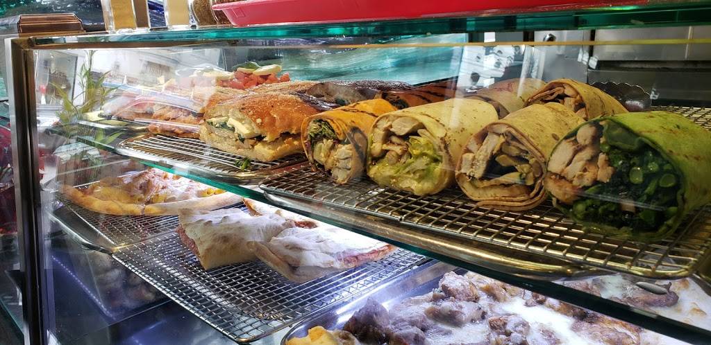 Ginos Pizza of Great Neck | restaurant | 2357, 60 Middle Neck Rd, Great Neck, NY 11021, USA | 5164871122 OR +1 516-487-1122