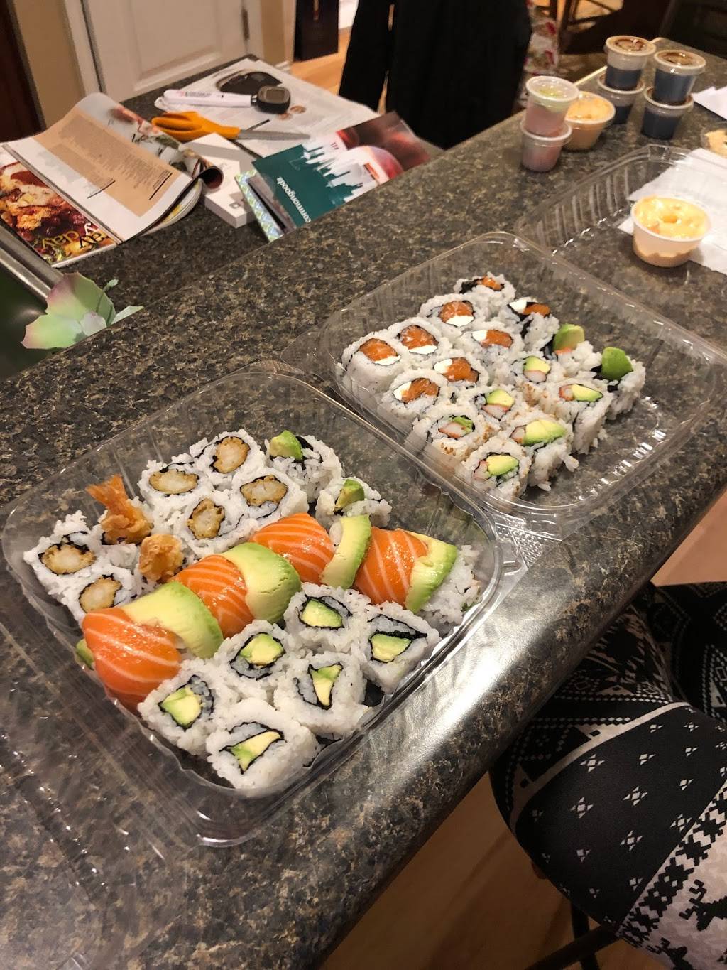 Izakaya Japanese Food & Sushi | restaurant | 17928 Forest Rd, Forest, VA 24551, USA | 4344551577 OR +1 434-455-1577