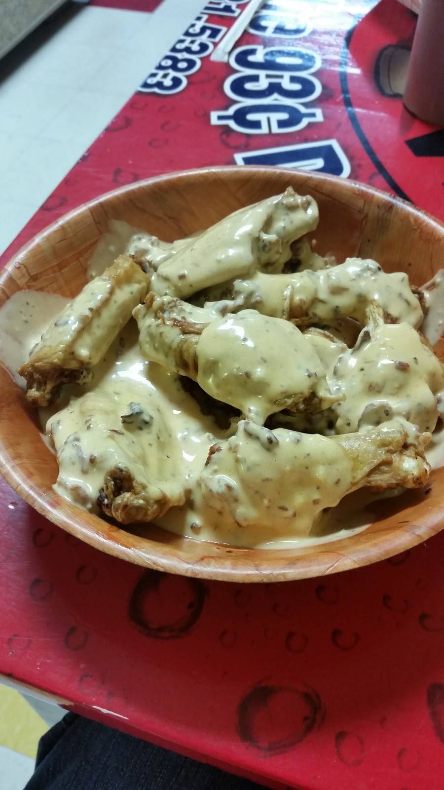 Chumlees Wings | restaurant | 3436 US-301, Ellenton, FL 34222, USA | 9419815383 OR +1 941-981-5383