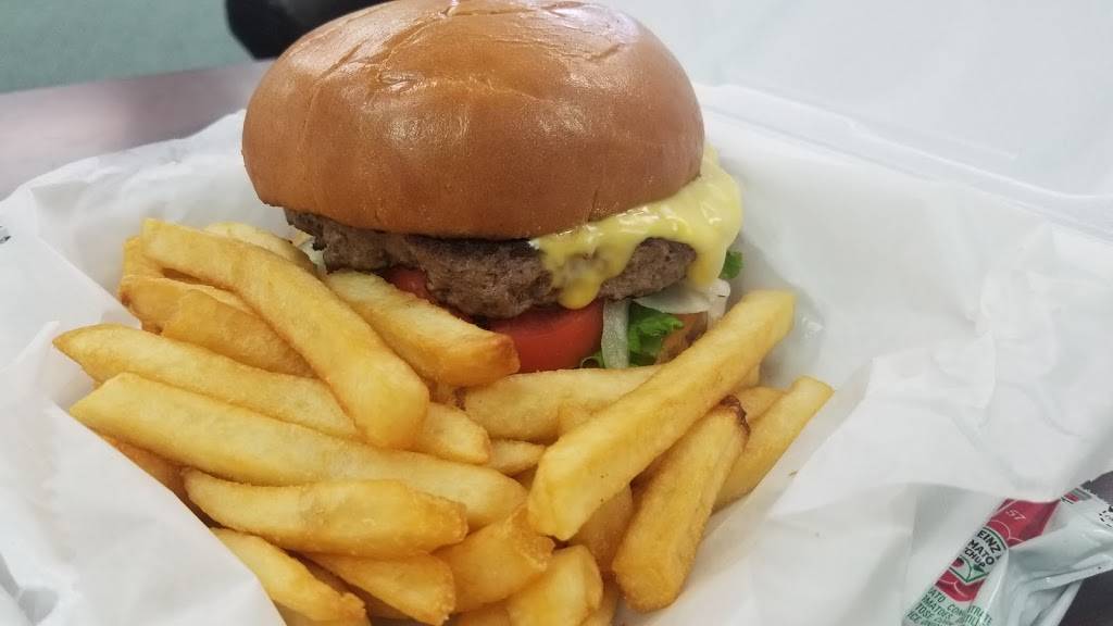 Oscars Family Restaurant | restaurant | 267 US-27, Sebring, FL 33870, USA | 8634710550 OR +1 863-471-0550