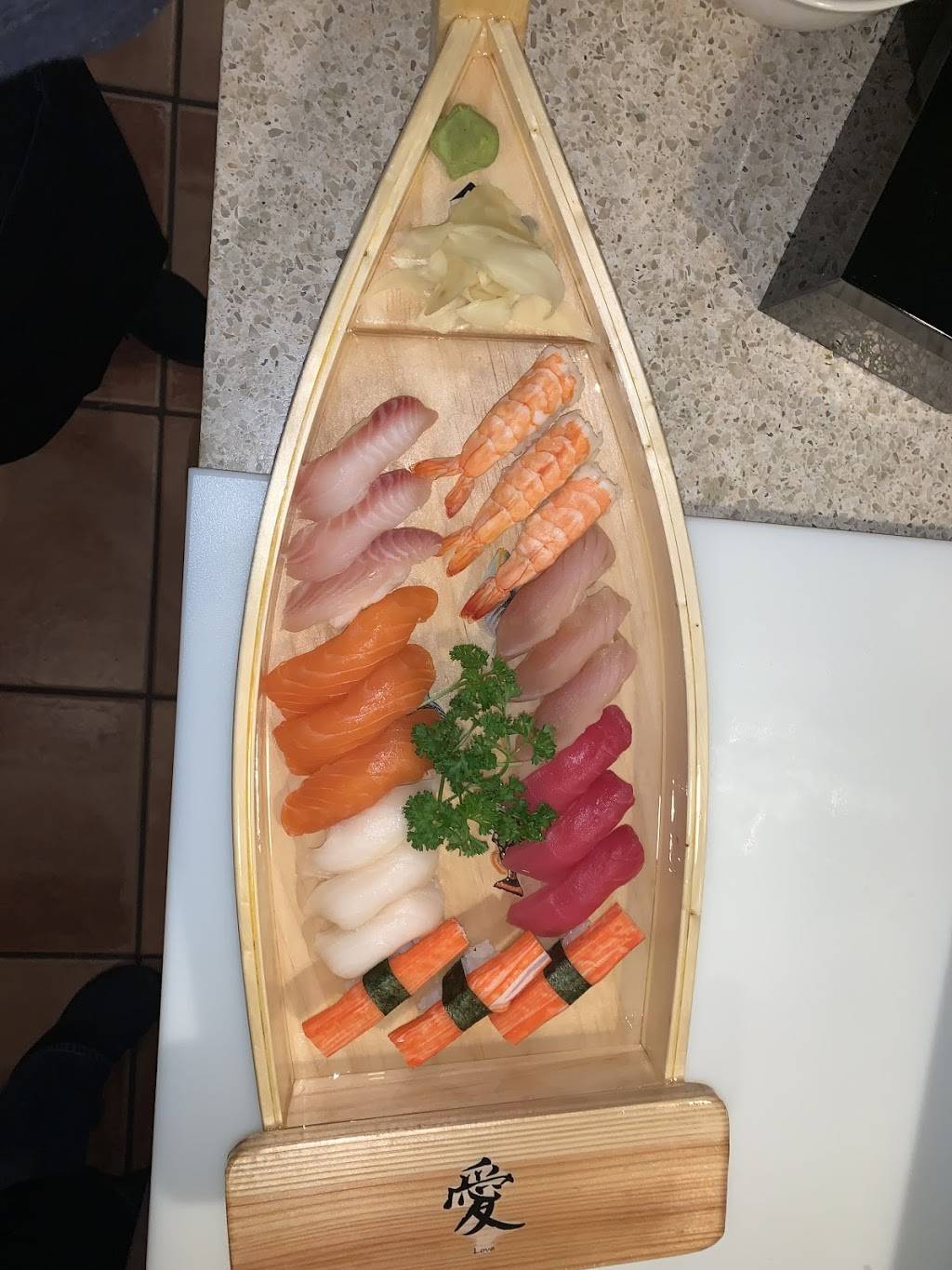 Sushi House | restaurant | 9308 Dyer St Suite A, El Paso, TX 79924, USA | 9152198825 OR +1 915-219-8825
