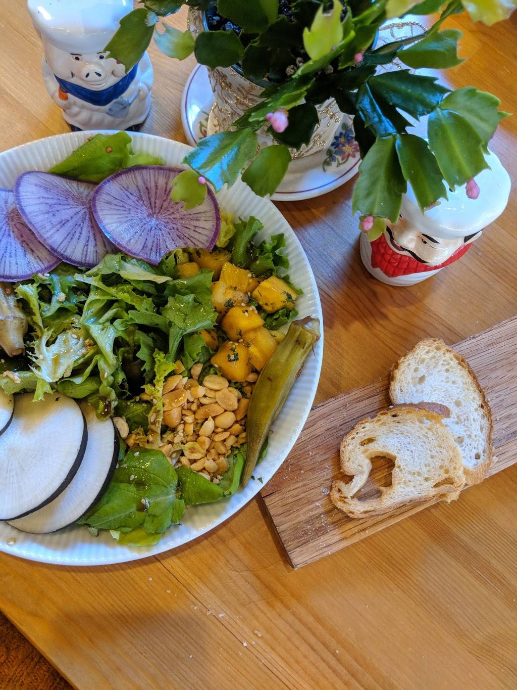 Spotted Salamander Cafe And Catering | cafe | 1531 Richland St, Columbia, SC 29201, USA | 8035562197 OR +1 803-556-2197