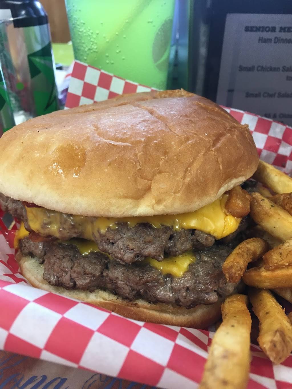 Northside Cafe | restaurant | 1300-1324 WI-102, Rib Lake, WI 54470, USA | 7154270220 OR +1 715-427-0220