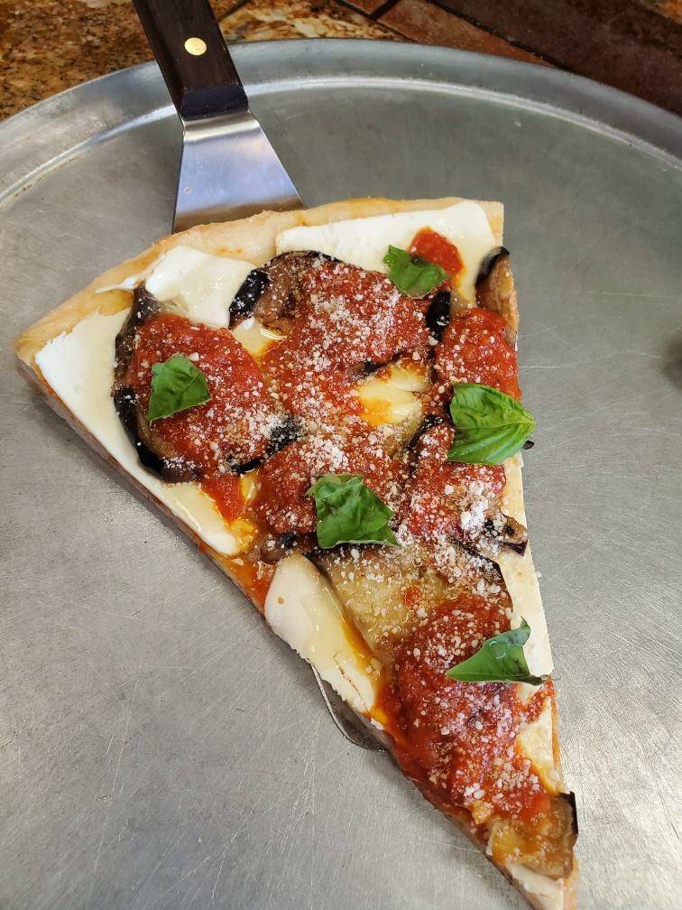 The Original Alitalia Pizza & Restaurant of Patchogue | restaurant | 406 Sunrise Hwy South Service Rd, Patchogue, NY 11772, USA | 6314753200 OR +1 631-475-3200