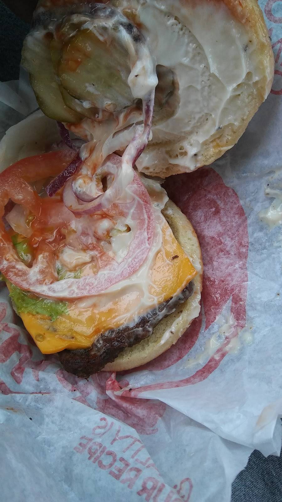 Wendys | restaurant | 315 Oriskany Blvd, Yorkville, NY 13495, USA | 3157367442 OR +1 315-736-7442