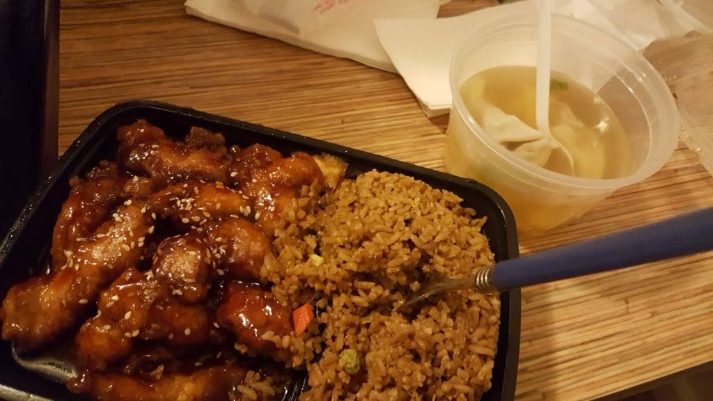 Lucky Kitchen | restaurant | 1753 Plymouth Rd, Ann Arbor, MI 48105, USA | 7347479968 OR +1 734-747-9968