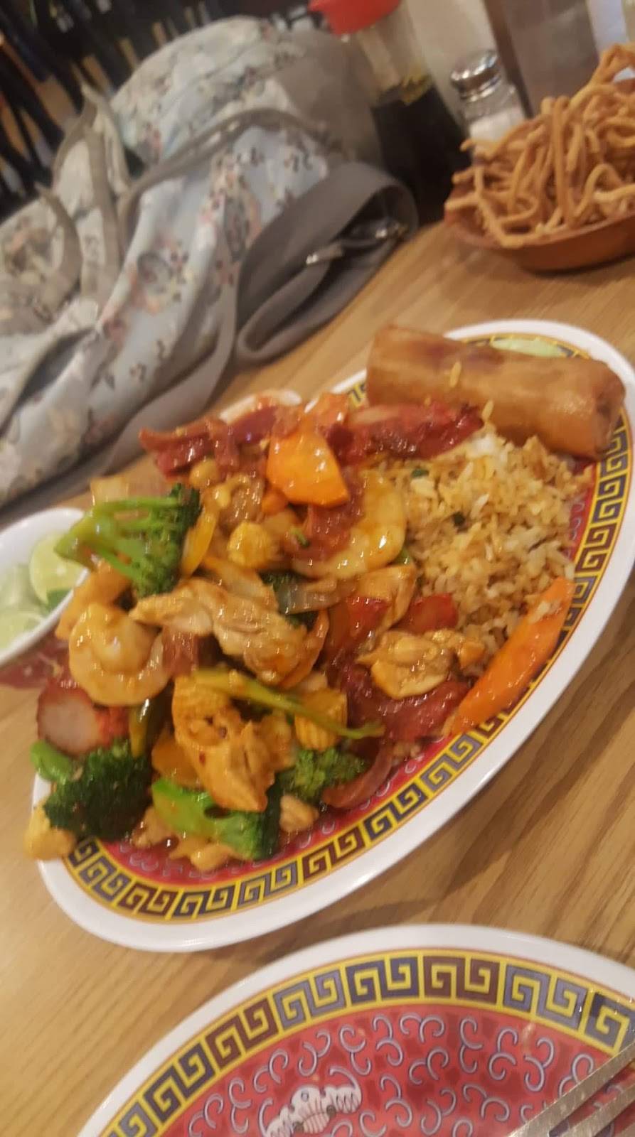 YI XING Comida China | restaurant | Blvd. de las Bellas Artes, Nueva Tijuana, 22435 Tijuana, B.C., Mexico | 016646236759 OR +52 664 623 6759