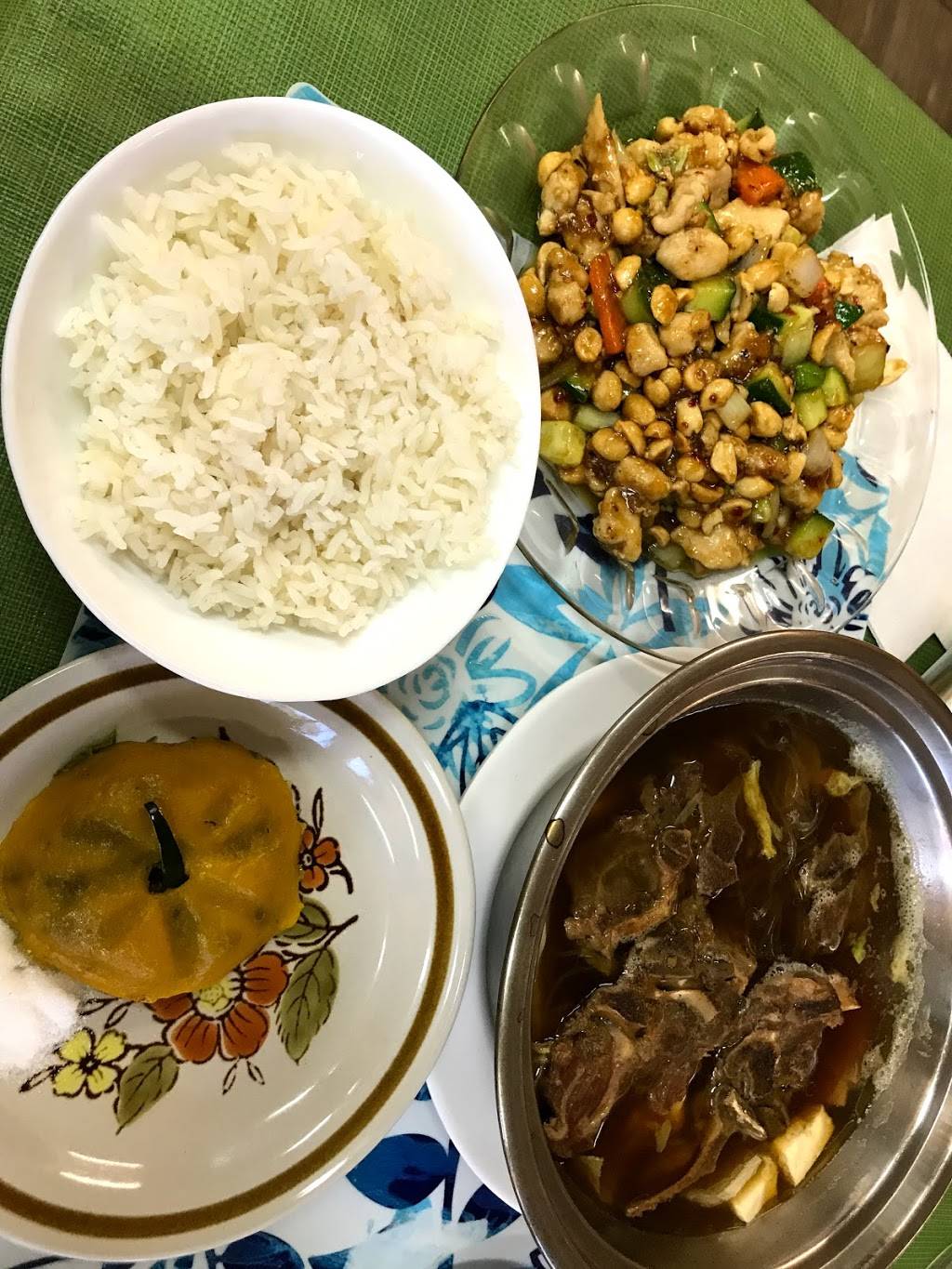 Beijing Hut | restaurant | 1467 Main St W, Hamilton, ON L8S 1C9, Canada | 9055218886 OR +1 905-521-8886