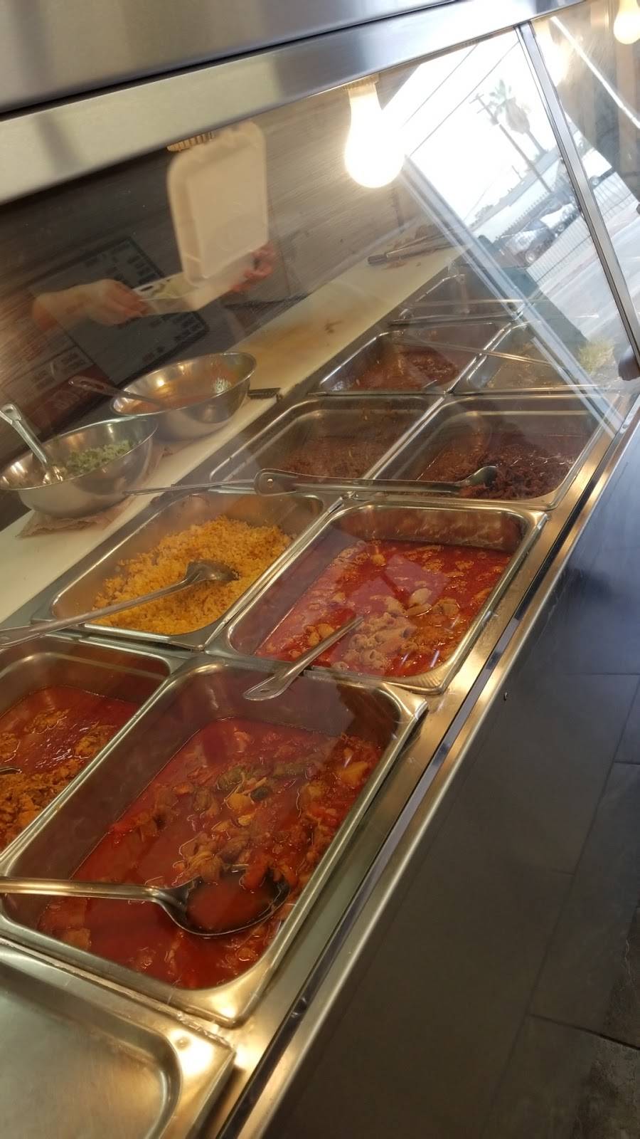 Uruapan Taco | restaurant | 604 E El Segundo Blvd, Compton, CA 90222, USA | 3108860301 OR +1 310-886-0301