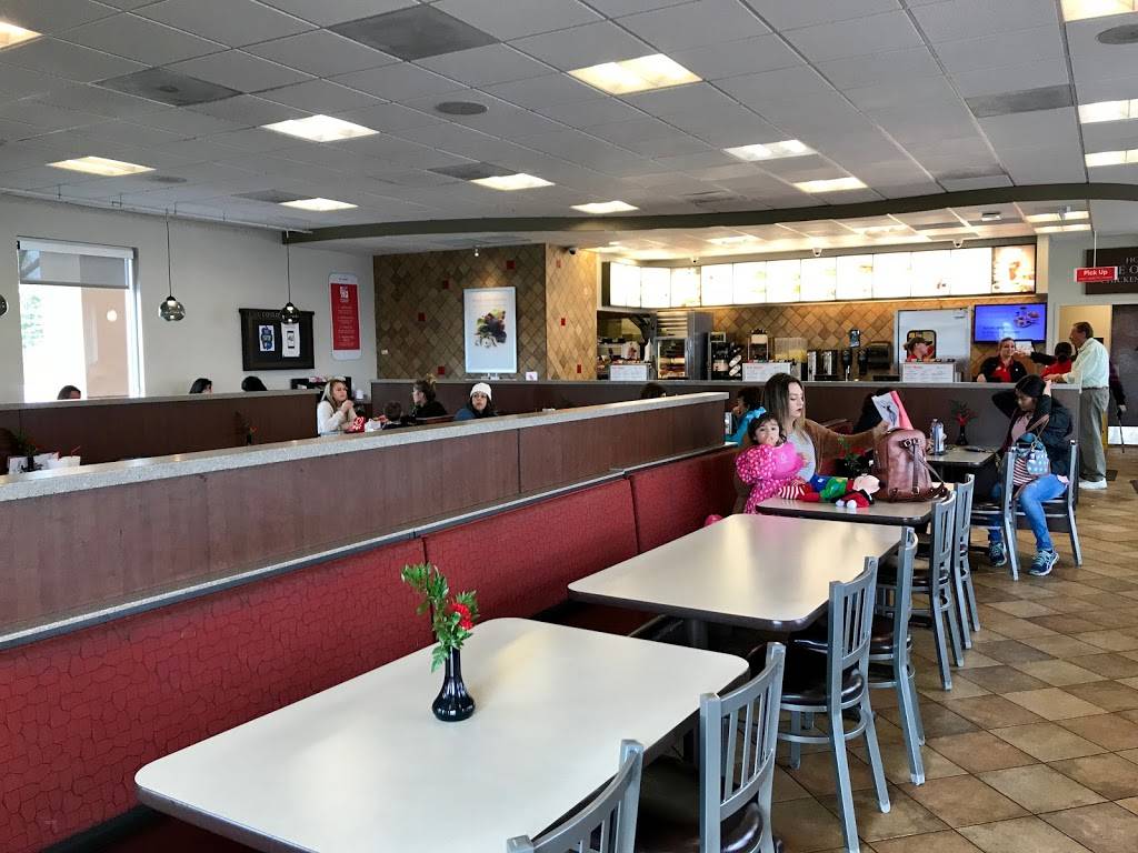Chick-fil-A | restaurant | 8040 N Blackstone Ave, Fresno, CA 93720, USA | 5594323622 OR +1 559-432-3622