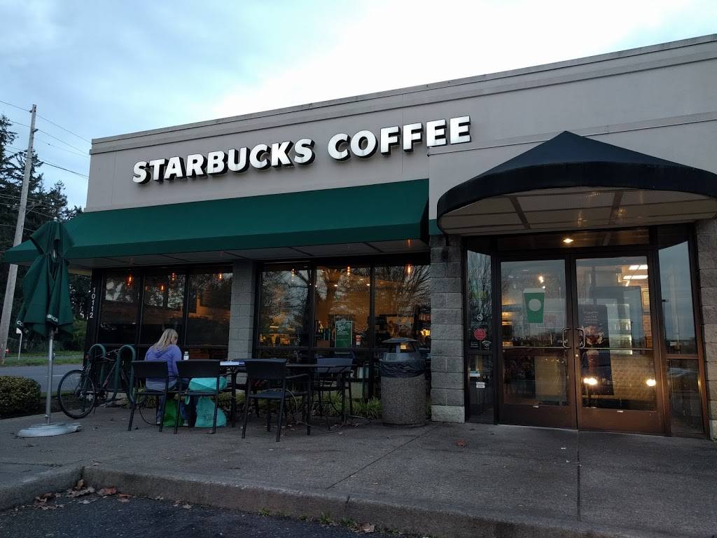 Starbucks | cafe | 10112 NE Halsey St, Portland, OR 97220, USA | 5032512164 OR +1 503-251-2164