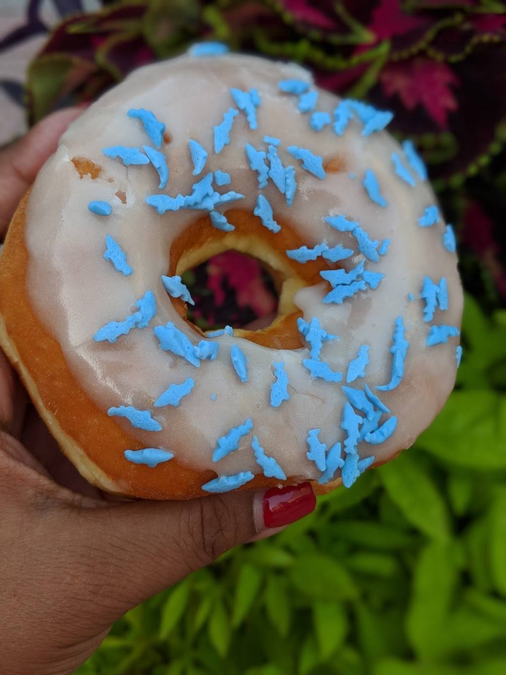 Dunkin | cafe | 1100 Light St, Baltimore, MD 21230, USA | 4105450522 OR +1 410-545-0522