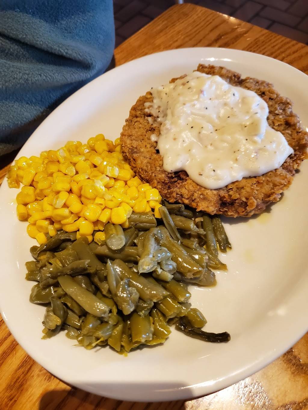 Cracker Barrel Old Country Store | restaurant | 2854 E, Wilder Rd, Bay City, MI 48706, USA | 9896719905 OR +1 989-671-9905