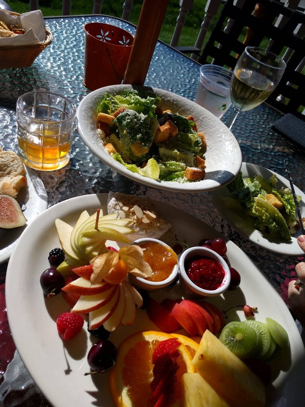 Dancing Cat Saloon | restaurant | 2037 NY-17B, Bethel, NY 12720, USA | 8455833141 OR +1 845-583-3141