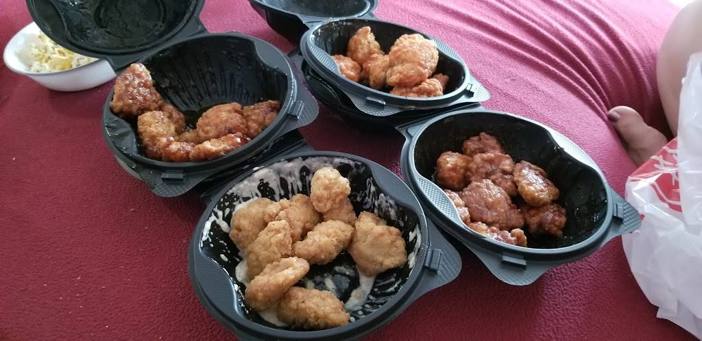 Pizza Hut | restaurant | 2211 Milton Ave, Janesville, WI 53545, USA | 6087548800 OR +1 608-754-8800