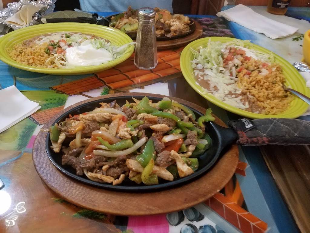 El Maguey | restaurant | 7014 Chippewa St, St. Louis, MO 63119, USA | 3148323632 OR +1 314-832-3632