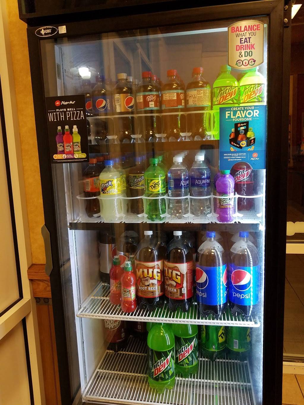 Pizza Hut | meal delivery | 6325 Lewis St #102, Parkville, MO 64152, USA | 8167415981 OR +1 816-741-5981