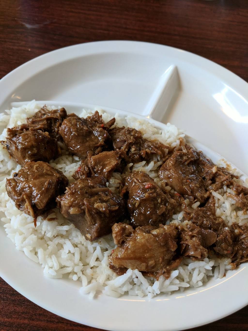 Maynila Restaurant | restaurant | 130 S 32nd St, Springfield, OR 97478, USA | 5416538428 OR +1 541-653-8428