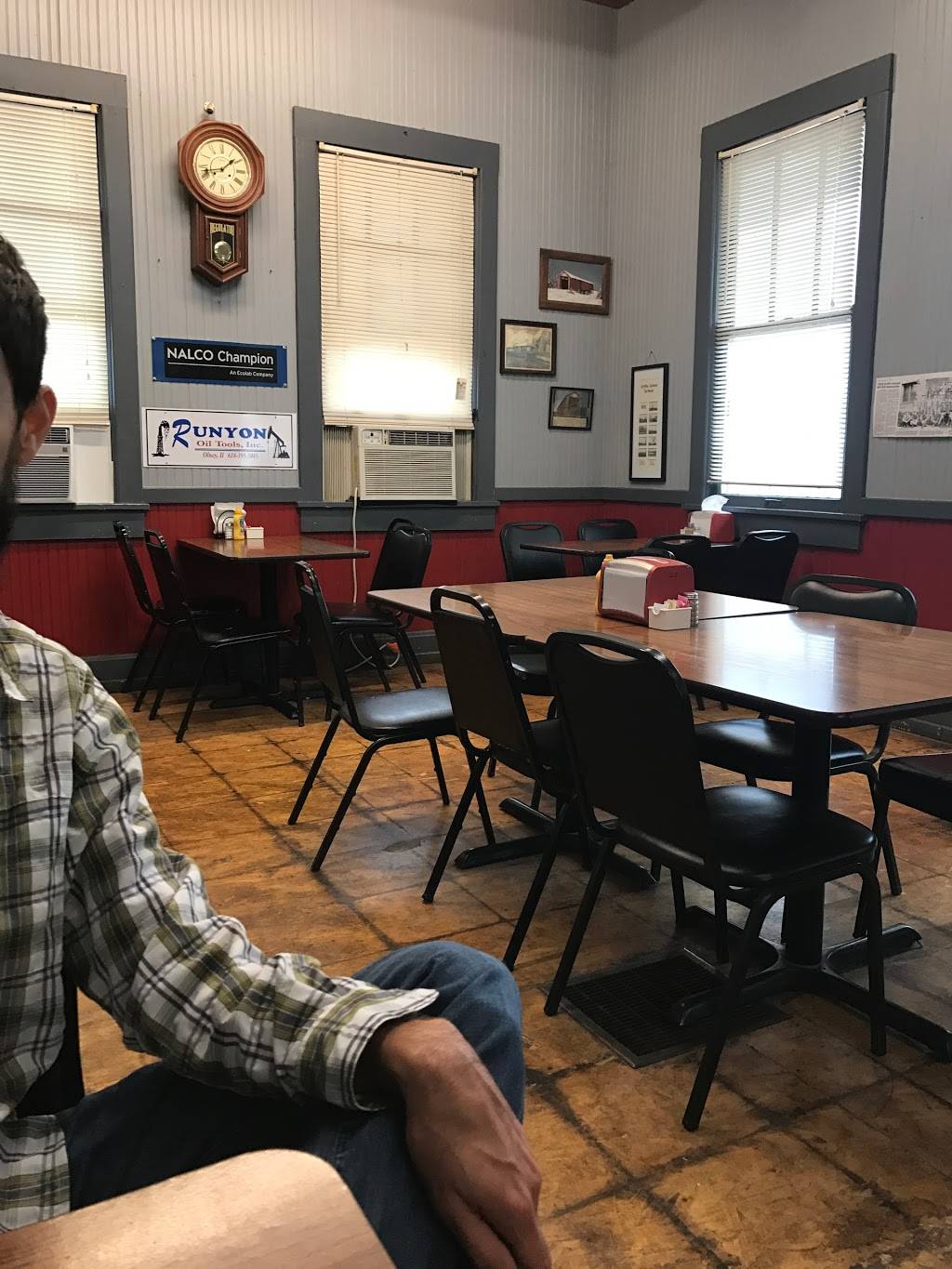 Depot Diner | restaurant | 232 S Main St, Griffin, IN 47616, USA | 8128513051 OR +1 812-851-3051